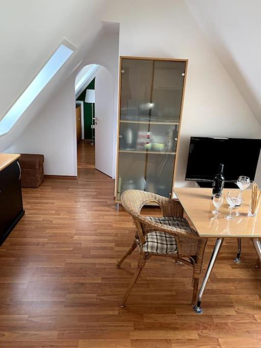 Super Zentral Begehrte Wohnlage Parkplatz Vor Haus Apartment Nuremberg Ngoại thất bức ảnh