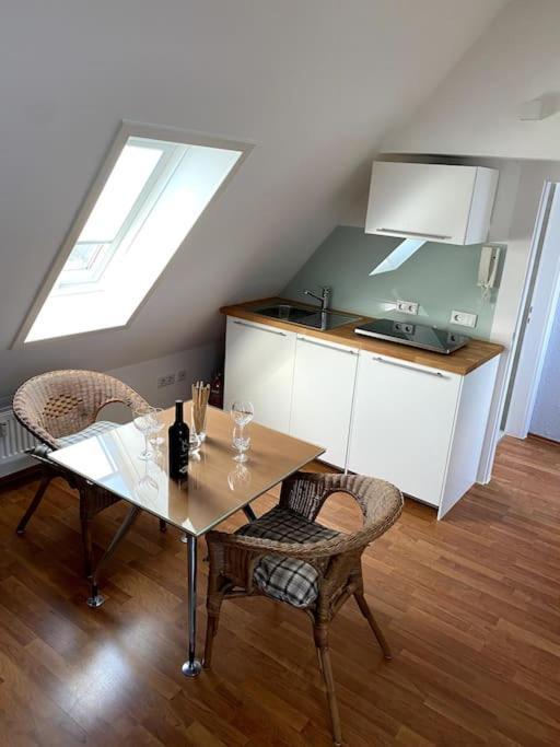 Super Zentral Begehrte Wohnlage Parkplatz Vor Haus Apartment Nuremberg Ngoại thất bức ảnh